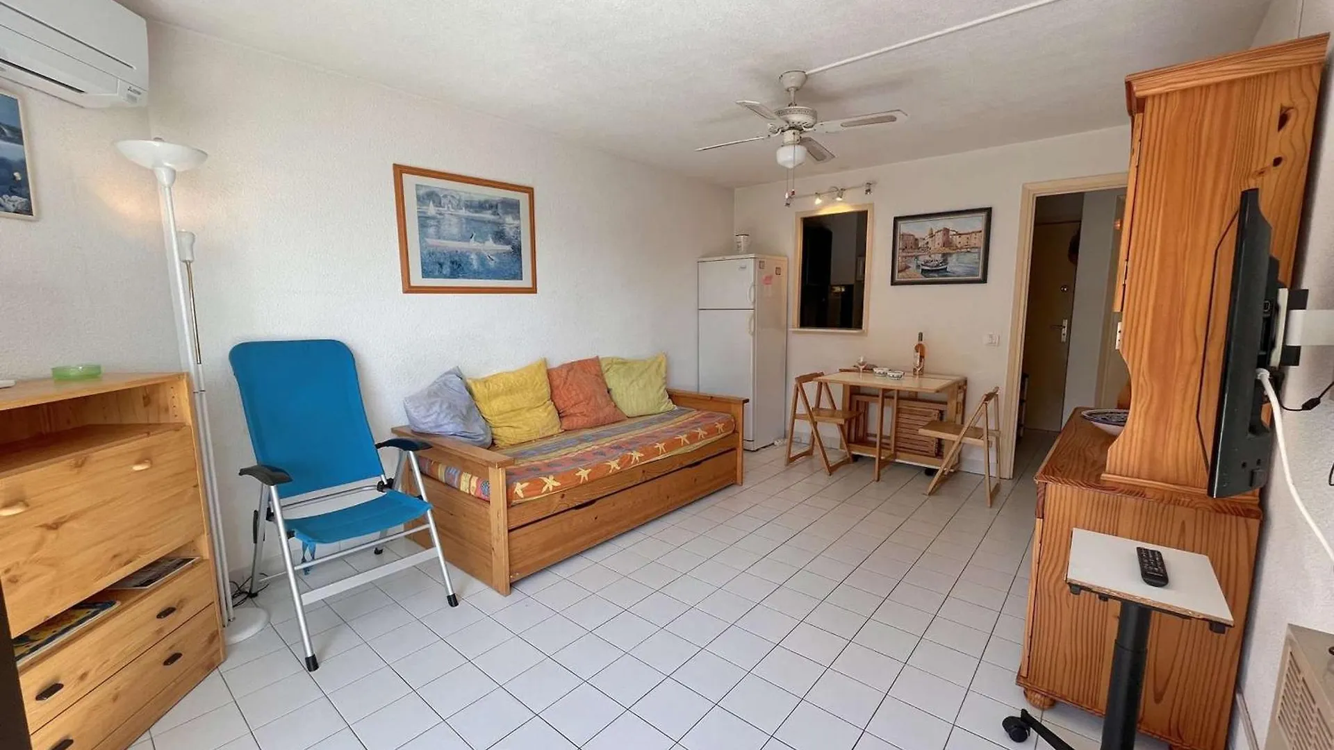 Appartement 2 Pieces A Frejus, Proche Plage - Fr-1-226A-199 0*, Frejus France